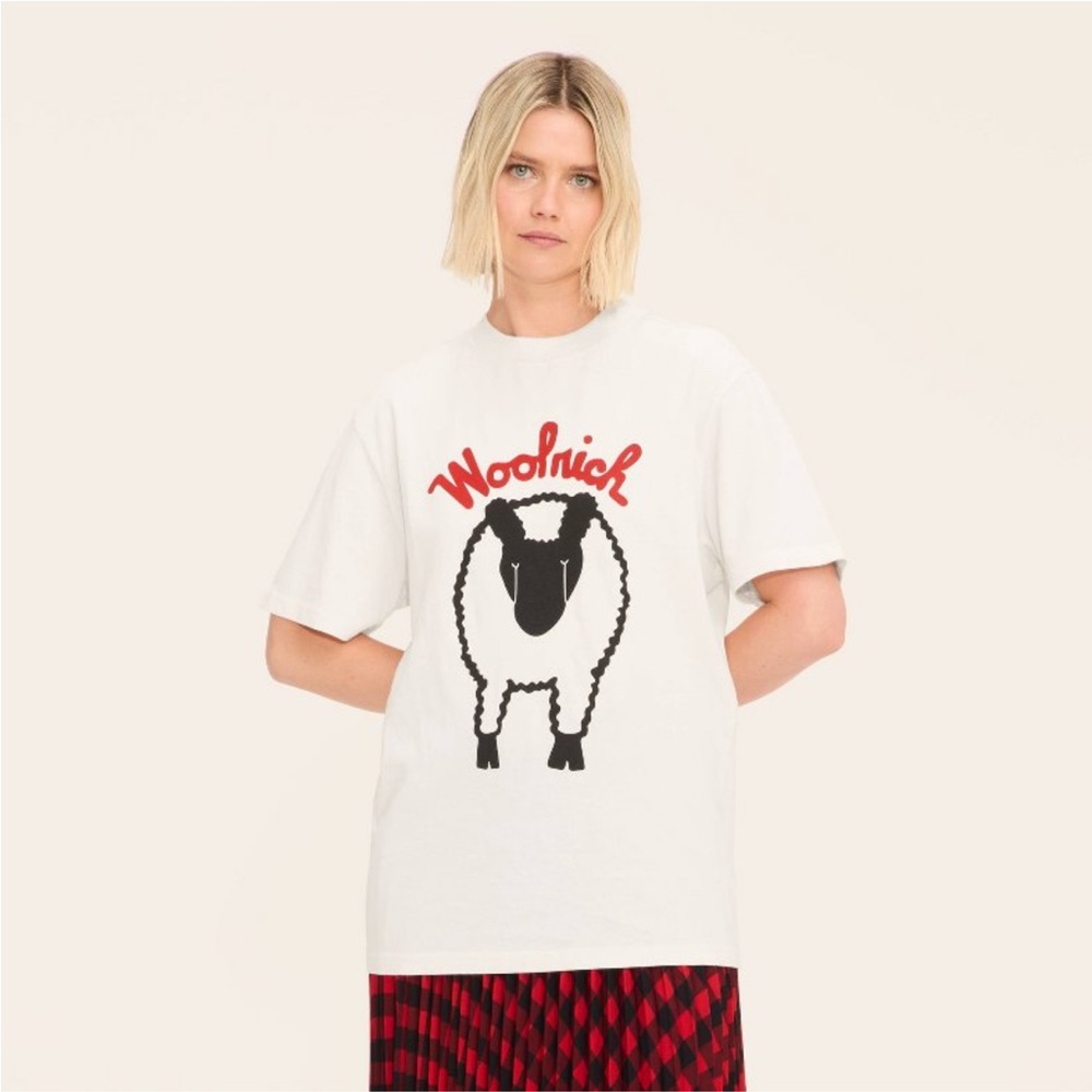 NWT Adult Sheep Graphic Print Short Sleeve Crewneck T-Shirt - Woolrich x Target